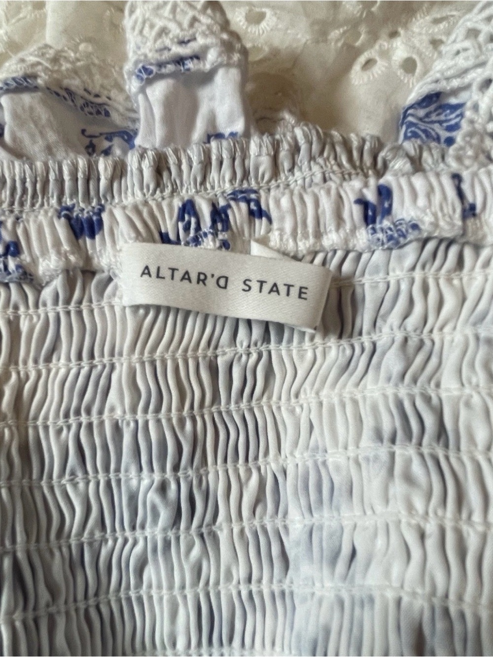 Altar’d State Cottagecore Milkmaid Toile Floral Crop Top Puff Sleeve Smocked L - Picture 8 of 9